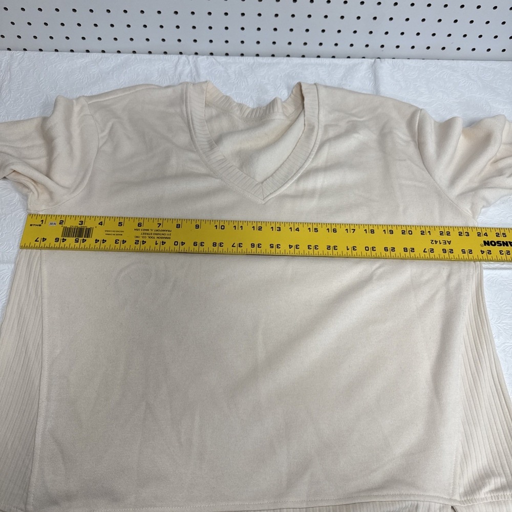 Women's XL Cream V Neck Long Sleeve Ribbed Detail Sweatshirt Pullover Top READ - Picture 7 of 10
